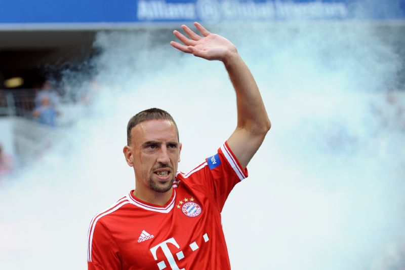 Fotbalista německého Bayernu Mnichov Franck Ribéry  je jeden ze tří favoritů na zisk uznávaného ocenění.