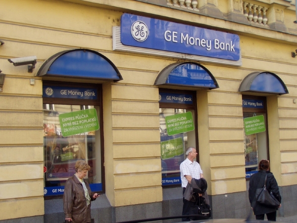 Tuzemská GE Money Bank je na prodej.