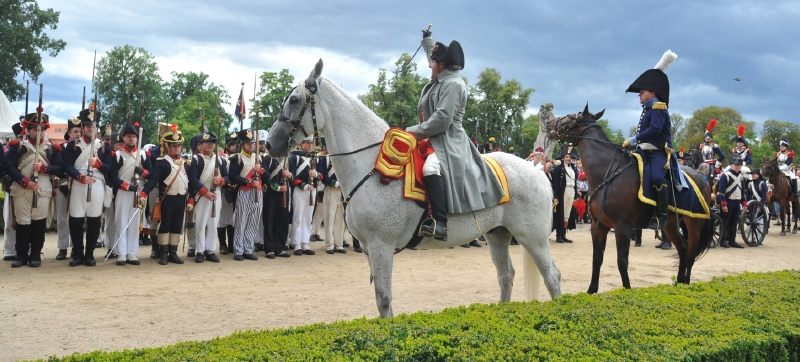 Slavkov u Brna často hostí akce s napoleonskou tématikou. (Foto z Napoleonských dnů věnovaným 200. výročí bitvy u Borodina) Slavkov u Brna často hostí akce s napoleonskou tématikou. (Foto z Napoleonských dnů věnovaným 200. výročí bitvy u Borodina)