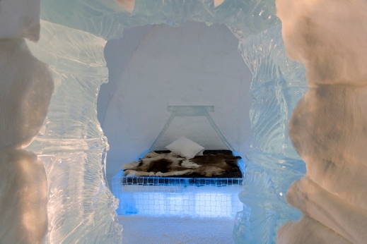 ICEHOTEL ve Švédsku.