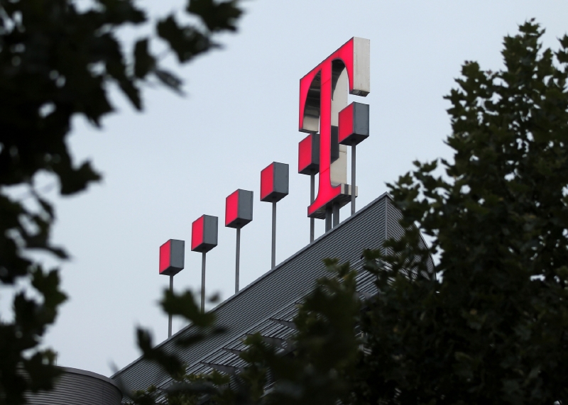 Společnost Deutsche Telekom se bojí šmírování svých klientů. Společnost Deutsche Telekom se bojí šmírování svých klientů.