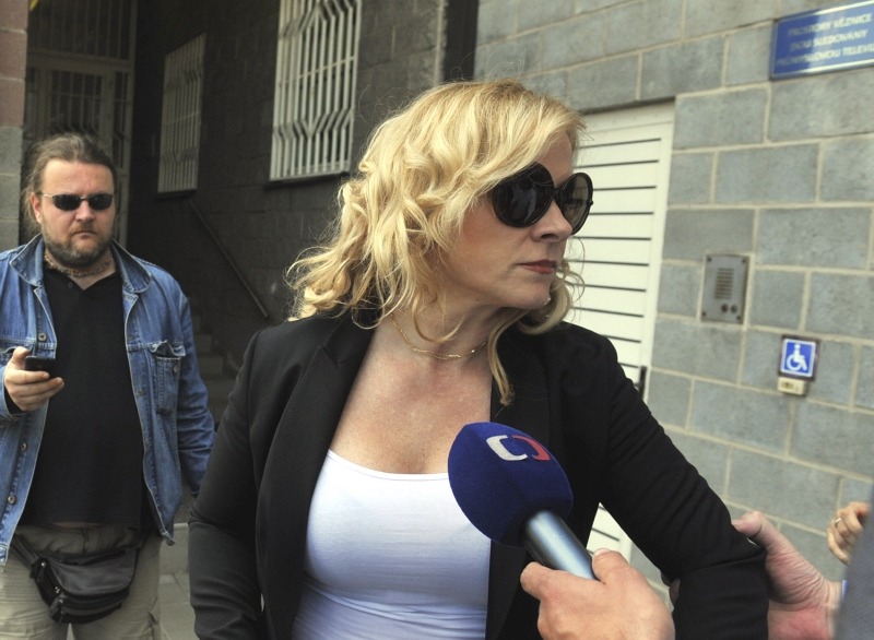 Jana Nagyová přijala místo Nečasovi asistentky. Jana Nagyová přijala místo Nečasovi asistentky.