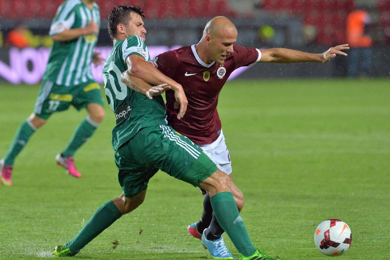 Jakub Štochl z Bohemians (vlevo) a Roman Bednář ze Sparty.