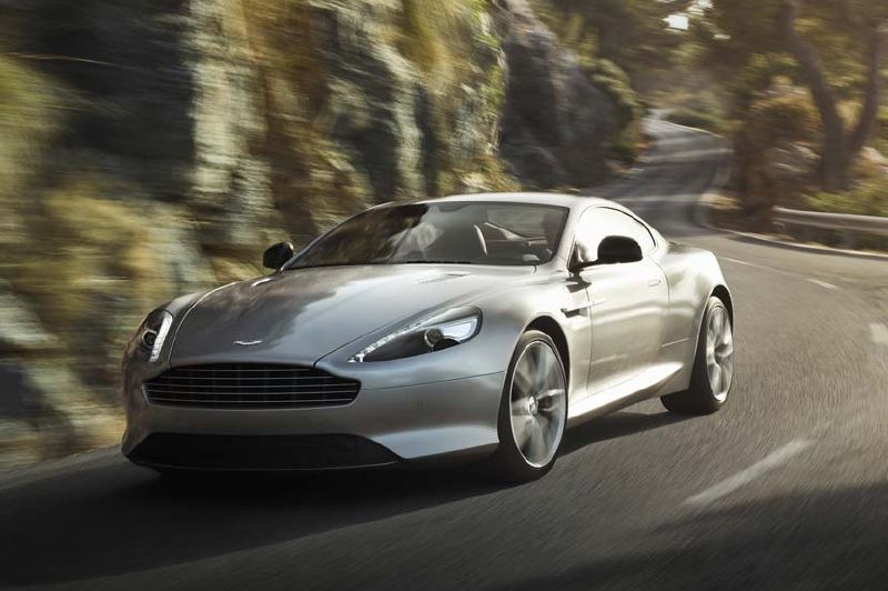 Žebříčku vévodí Aston Martin DB9.