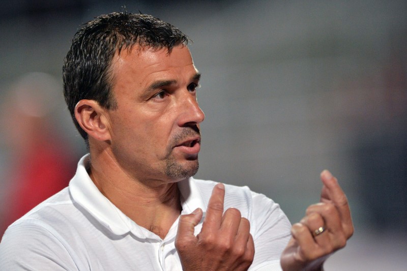 Trenér Slavie Michal Petrouš.