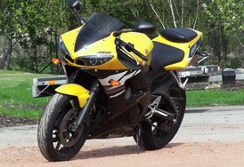 Muž si na své doklady najal devět motorek. Žádnou z nich nevrátil.