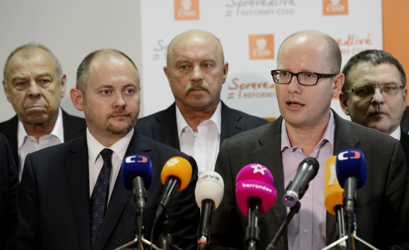 Tisková konference po jednání ústředního výboru ČSSD. Tisková konference po jednání ústředního výboru ČSSD.