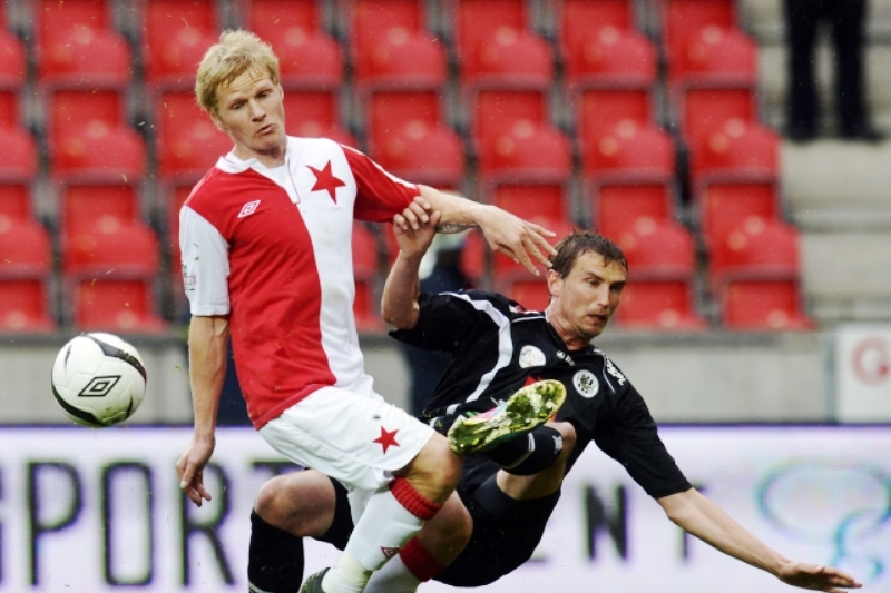 Štěpán Koreš (vlevo) zařídil Slavii vítězství nad Znojmem.