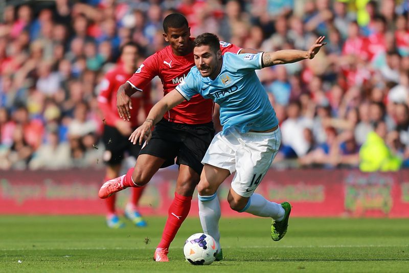 Manchester City překvapivě prohrál v Cardiffu. Manchester City překvapivě prohrál v Cardiffu.