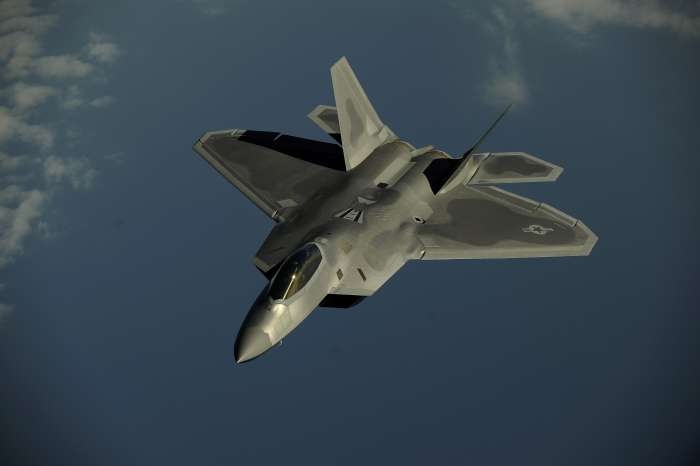 Americký F-22. 