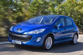 Takhle vypadal Peugeot 308 před pěti lety.