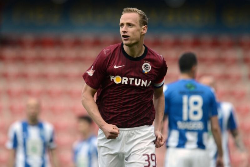 Jiří Jarošík bude hrát druhou španělskou ligu za Deportivo Alavés.