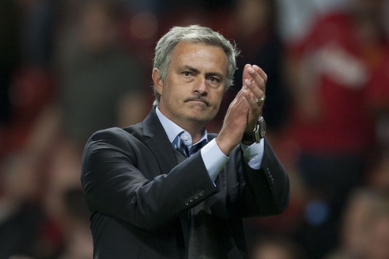 Trenér fotbalistů Chelsea José Mourinho. Trenér fotbalistů Chelsea José Mourinho.
