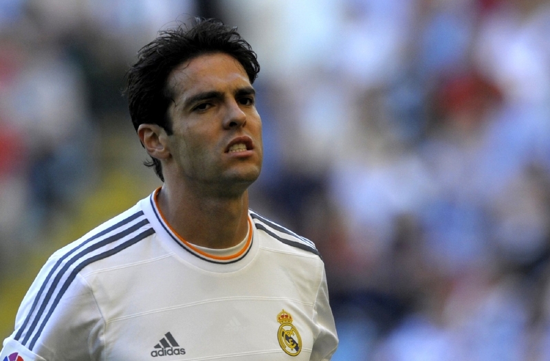 Brazilský záložník Kaká.