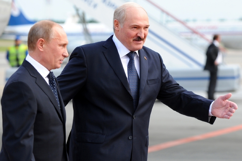 Prezidenti Putin a Lukašenko. Běloruský vůldce opět dráždí Moskvu. 