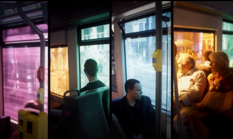Barevná okna belgických tramvají jsou reklamou výrobce brýlí. Barevná okna belgických tramvají jsou reklamou výrobce brýlí.