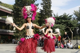 Diváci se mohou těšit i na cizokrajné folklorní soubory.