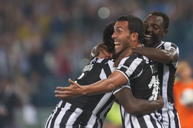 Carlos Tévez dal sbohem Manchesteru.