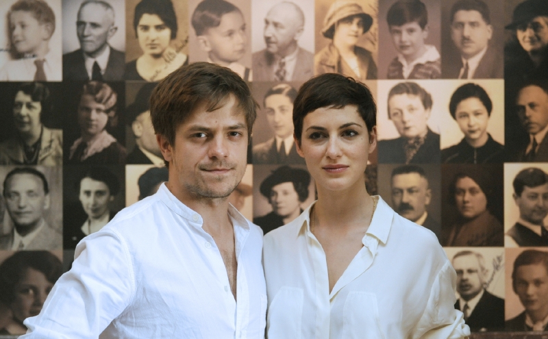 Jiří Mádl a francouzská herečka Clémence Thiolyová.