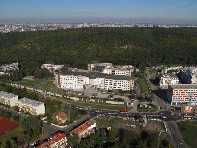 Pohled na budovu IKEM.