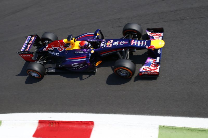 Německý suverén Sebastian Vettel.