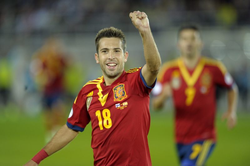 Jordi Alba otevřel skóre ve Finsku, nakonec se Španělsko radovalo po výhře 2:0.