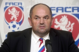 Předseda Fotbalové asociace ČR Miroslav Pelta.