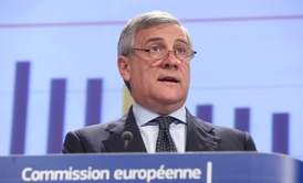 Antonio Tajani varuje před znábožněním zelené politiky.