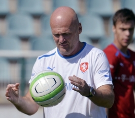 V případě nezdaru v Itálie se Michal Bílek nejspíše rozloučí s reprezentačním kormidlem.