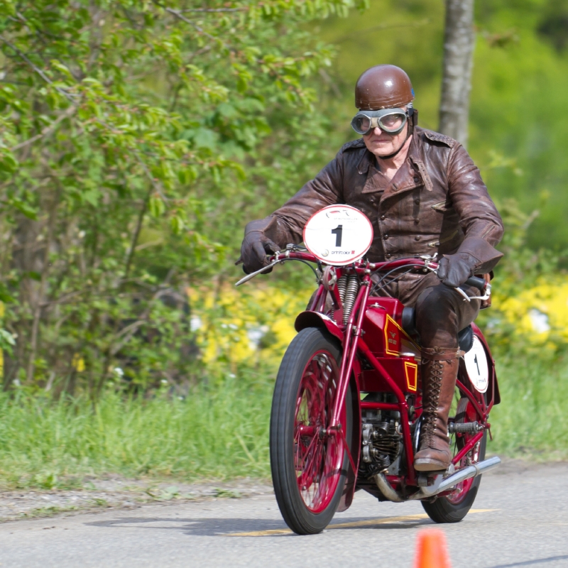 Mladík řídil motorku pod vlivem drog a bez řidičského oprávnění (ilustrační foto). Mladík řídil motorku pod vlivem drog a bez řidičského oprávnění (ilustrační foto).