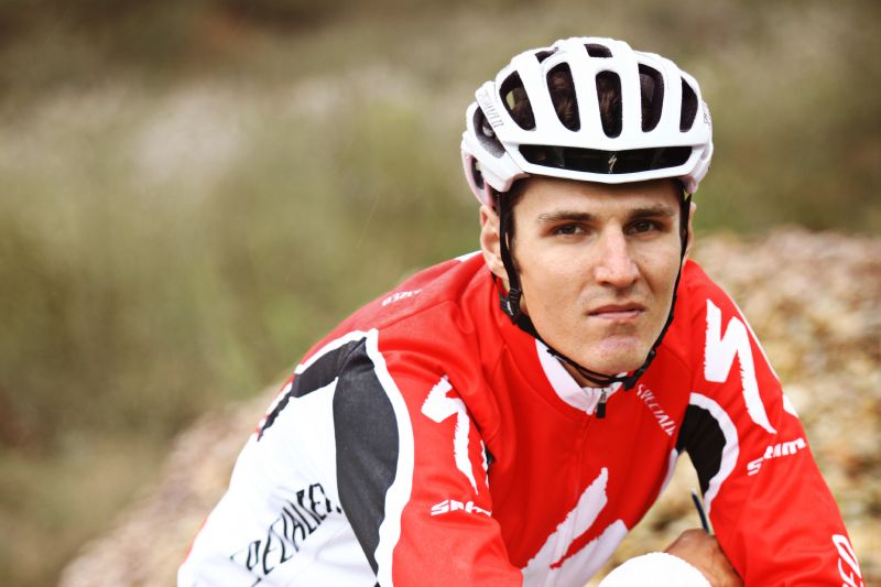 Biker Jaroslav Kulhavý.