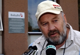 Předseda správní rady Nadačního fondu pro odložené děti Statim Ludvík Hess.