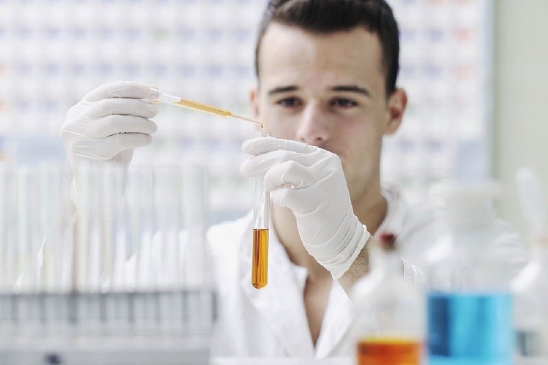 Výzkum založený na studiu Crohnova imunitního systému vedl k pokroku v boji proti chorobě AIDS (ilustrační foto).