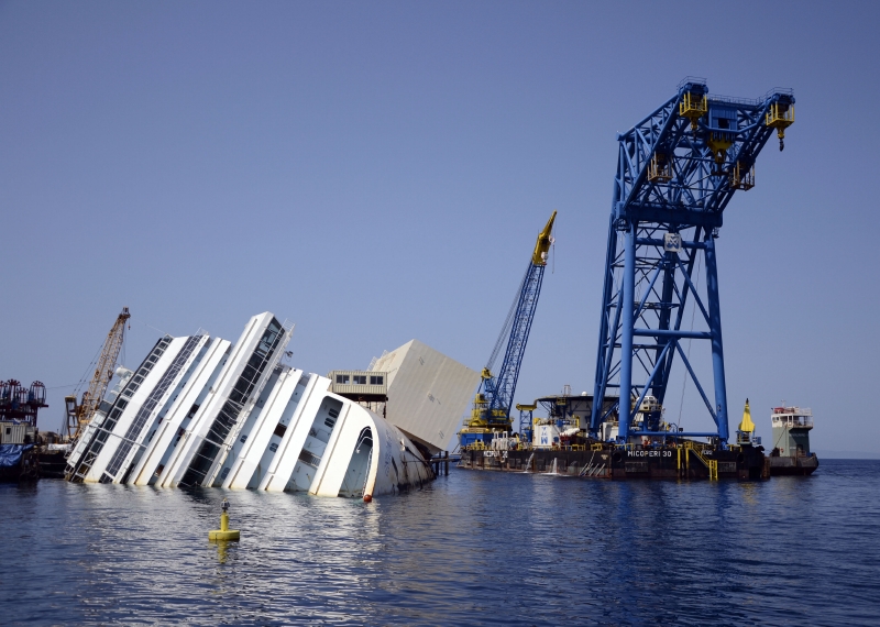 Vrak lodi Costa Concordia.