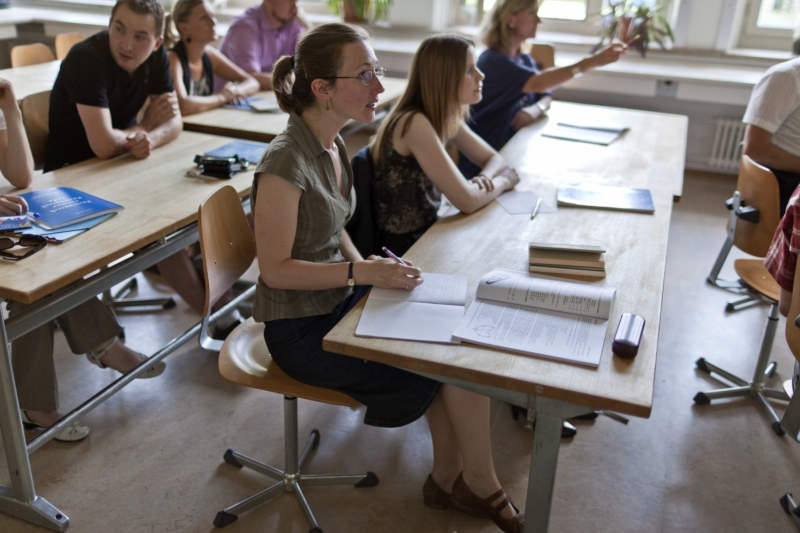 Studenti pokročilého kurzu švýcarštiny v Zürichu.