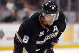 Teemu Selänne, nejstarší hráč NHL.