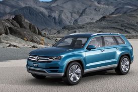 Koncept VW BlueCross, sedmimístný van v podobě SUV.