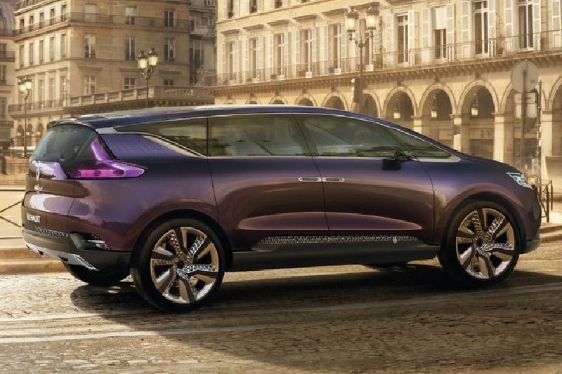 Jeden z frankfurtských konceptů - Renault Initiale.