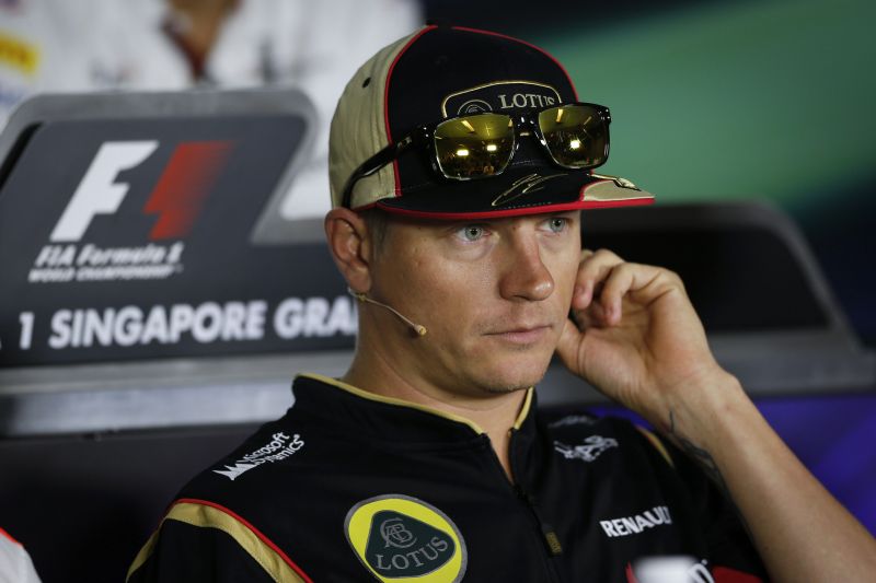 Bývalý jezdec Lotusu Kimi Räikkönen. Bývalý jezdec Lotusu Kimi Räikkönen.