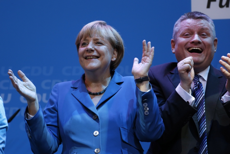 Angela Markelová oslavuje své vítězství.