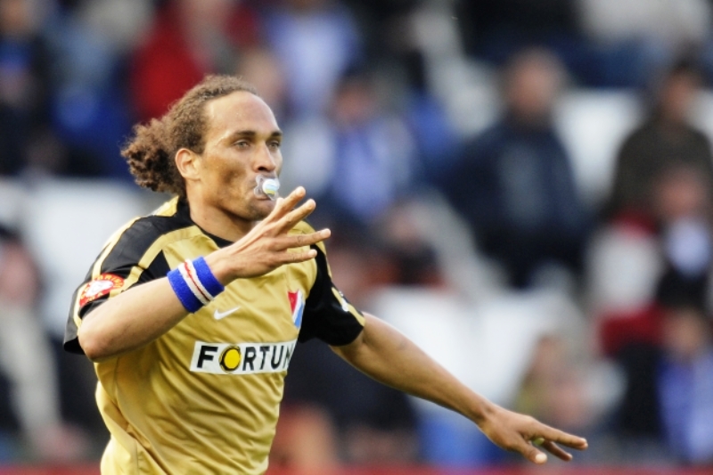 Kapverský obránce Fernando Neves je blízko přestupu do pražské Slavie.