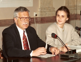 20 let perfektní sestřih (foto z roku 1993).
