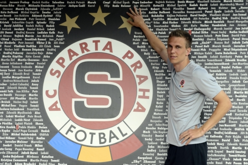 Odchovanec Slavie Bořek Dočkal v létě posílil pražskou Spartu.