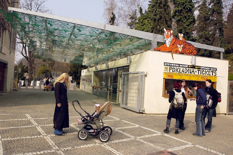 Zoo Praha slaví 82. narozeniny. Zoo Praha slaví 82. narozeniny.