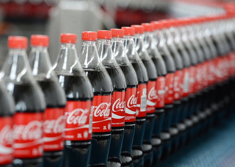 Coca-Cola přišla po třinácti letech o pozici nejcennější značky světa. 