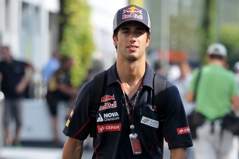 Daniel Ricciardo od příští sezony bude závodit coby parťák trojnásobného šampiona Sebastiana Vettela ve stáji Red Bull.