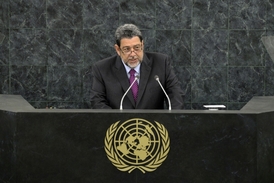 Premiér Svatého Vincence a Grenadin Ralph Gonsalves.