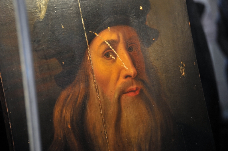 V italské rodině byl objeven dosud neznámý obraz slavného umělce Leonarda Da Vinci. V italské rodině byl objeven dosud neznámý obraz slavného umělce Leonarda Da Vinci.