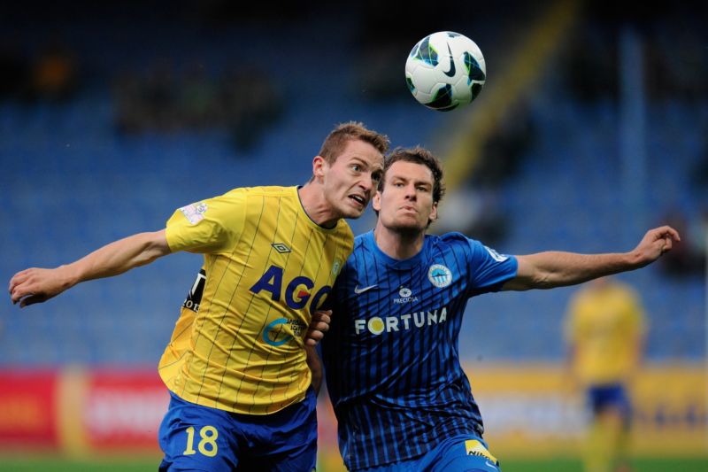 David Jablonský z Teplic (vlevo) a Michael Rabušic z Liberce při utkání 28. kola první fotbalové ligy 21. května v Liberci. David Jablonský z Teplic (vlevo) a Michael Rabušic z Liberce při utkání 28. kola první fotbalové ligy 21. května v Liberci.