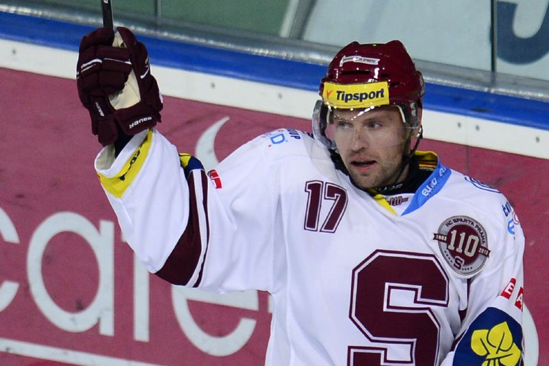 Smutný sparťanský hrdina Jaroslav Hlinka. Smutný sparťanský hrdina Jaroslav Hlinka.